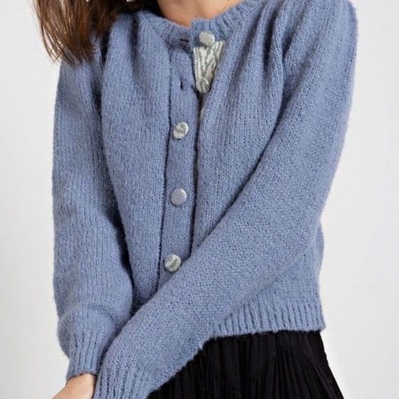 O-6 Easel cardigan size M - Picture 2 of 3